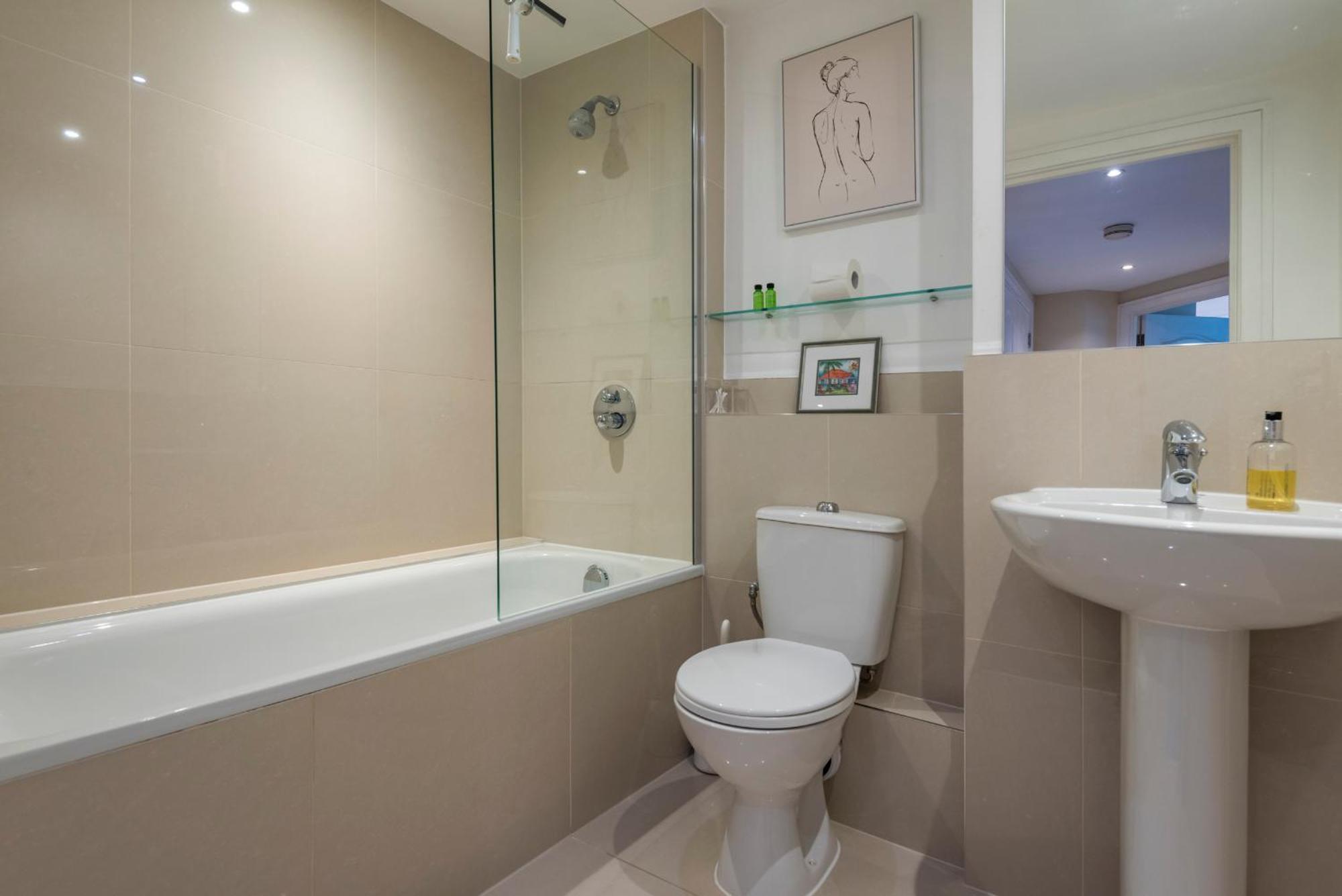 Battersea Power Station Apartment London Exterior photo